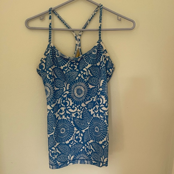 Lululemon racer back tank top. Size large - Picture 2 of 2